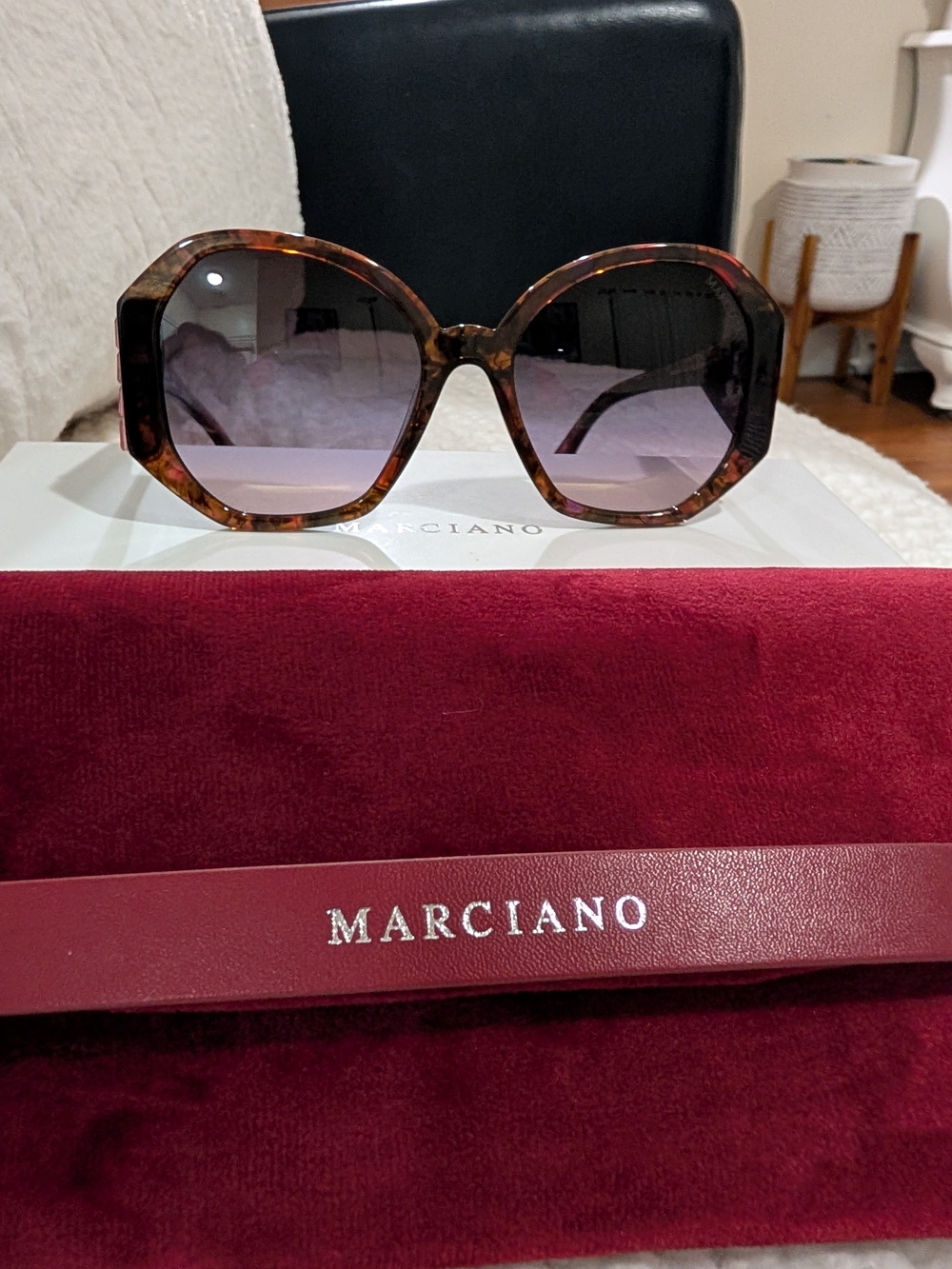 Marciano Tortoiseshell Frame Sunglasses with Brown Gradient Lenses - Picture 4 of 6